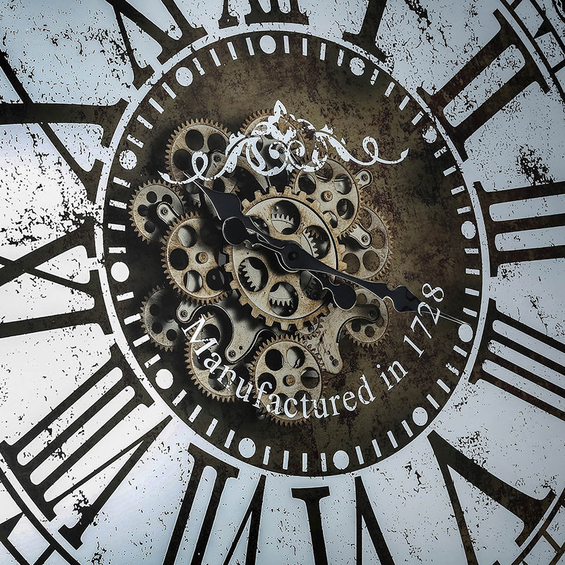 Gschu Metal Wall Clock