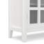 Armoire de rangement bas de style transitionnel en bois massif avec portes vitrées et tablettes réglables Acadian-740607286-676016431