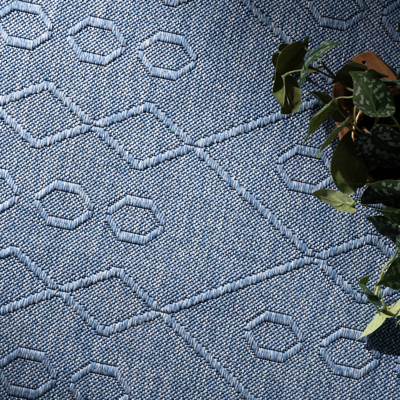 Tapis bleu antidérapant Brenly, Rectangle 8 pi 10 po x 12 pi 2 po