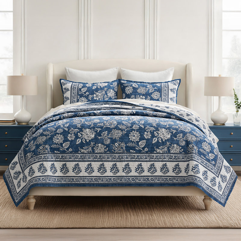 100% Cotton Patchwork Quilt Set, Queen Quilt + 2 Standard Shams, Indigo Blue Floral