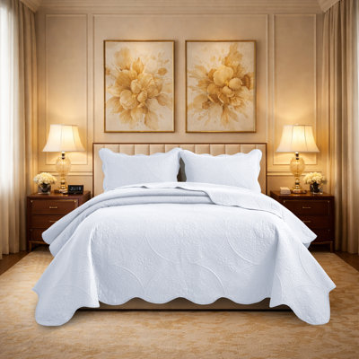 Floral Embossed Microfiber Quilt Set Pre-Washed  Soft Bedspread