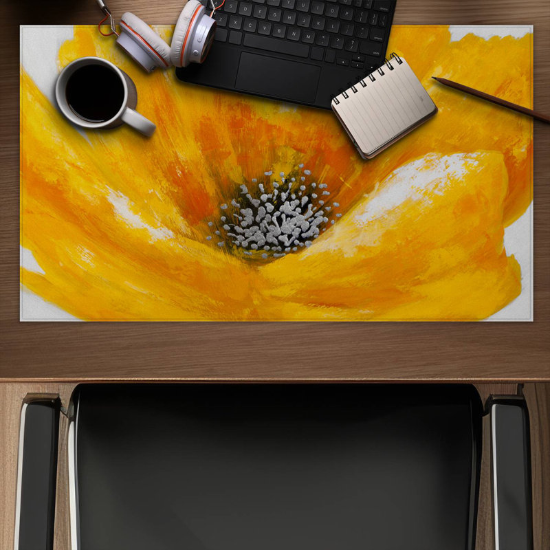 Beautiful yellow flower - 14.00"x24.25" Desk mat