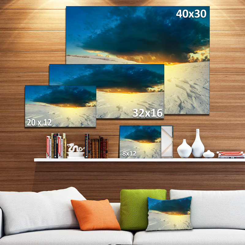 Coucher de soleil sur la prairie enneigée - reproduction de photo sur toile tendue, H 16 po x l 32 po x P 1 po, Toile tendue