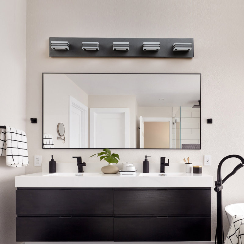Jaqueria 5 - Light LED Bath Bar
