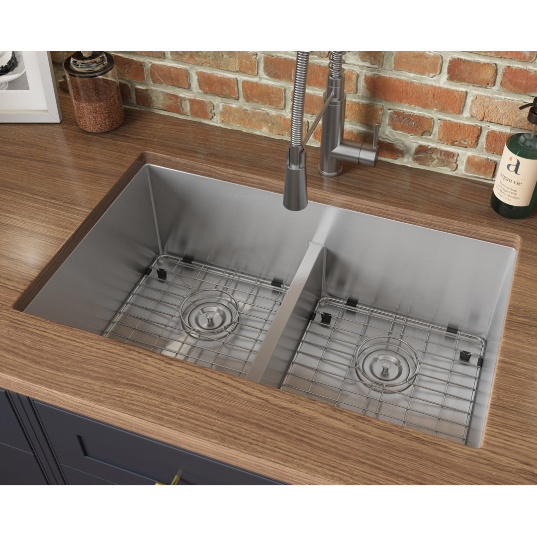 Ruvati 30-inch Low-Divide Undermount Rounded Corners 50/50 Bowl Stainless Steel Kitchen Sink Ruvati