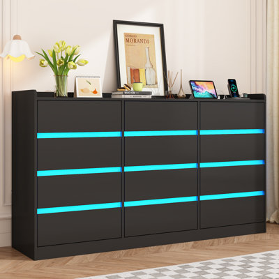 Commode 12 tiroirs 63,02 po avec lumière DEL, douilles, port USB, port de type C et poignées à bord biseauté