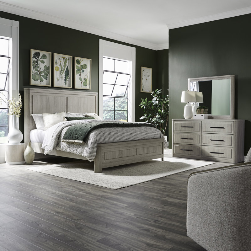 Izzabell Queen Panel Bed, Dresser & Mirror Bedroom Set, Queen