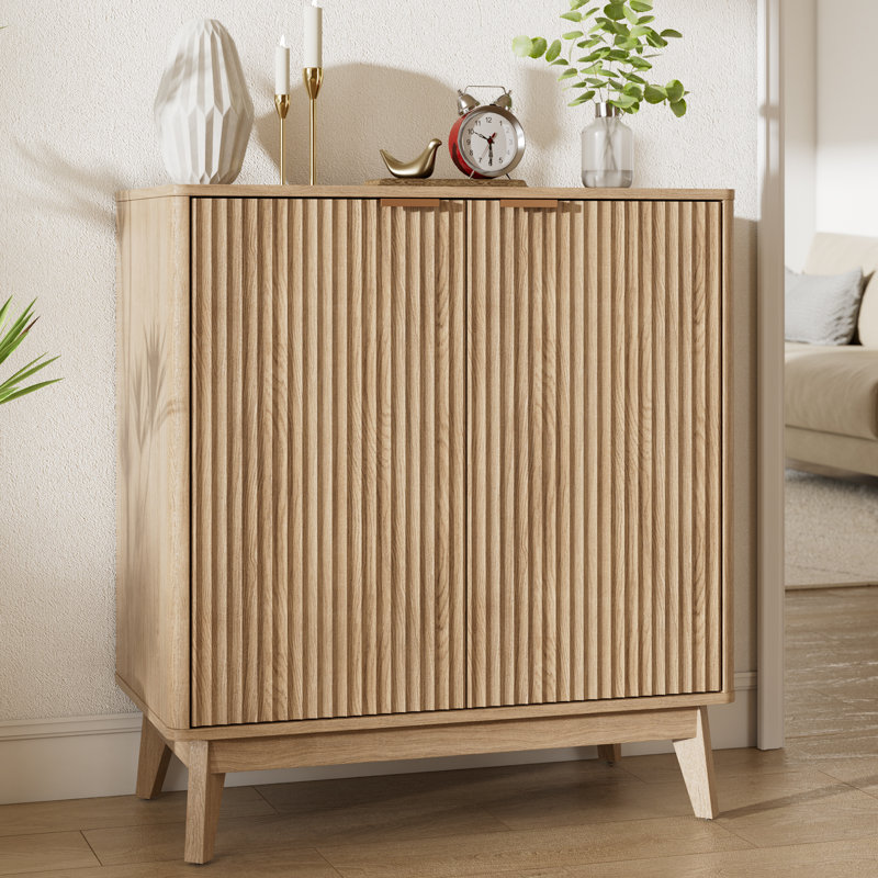 Seyla 31.5'' Sideboard with Solid Wood Legs & 2 Adjustable Shelves, Double Curved Fluted Door, Natrual Oak