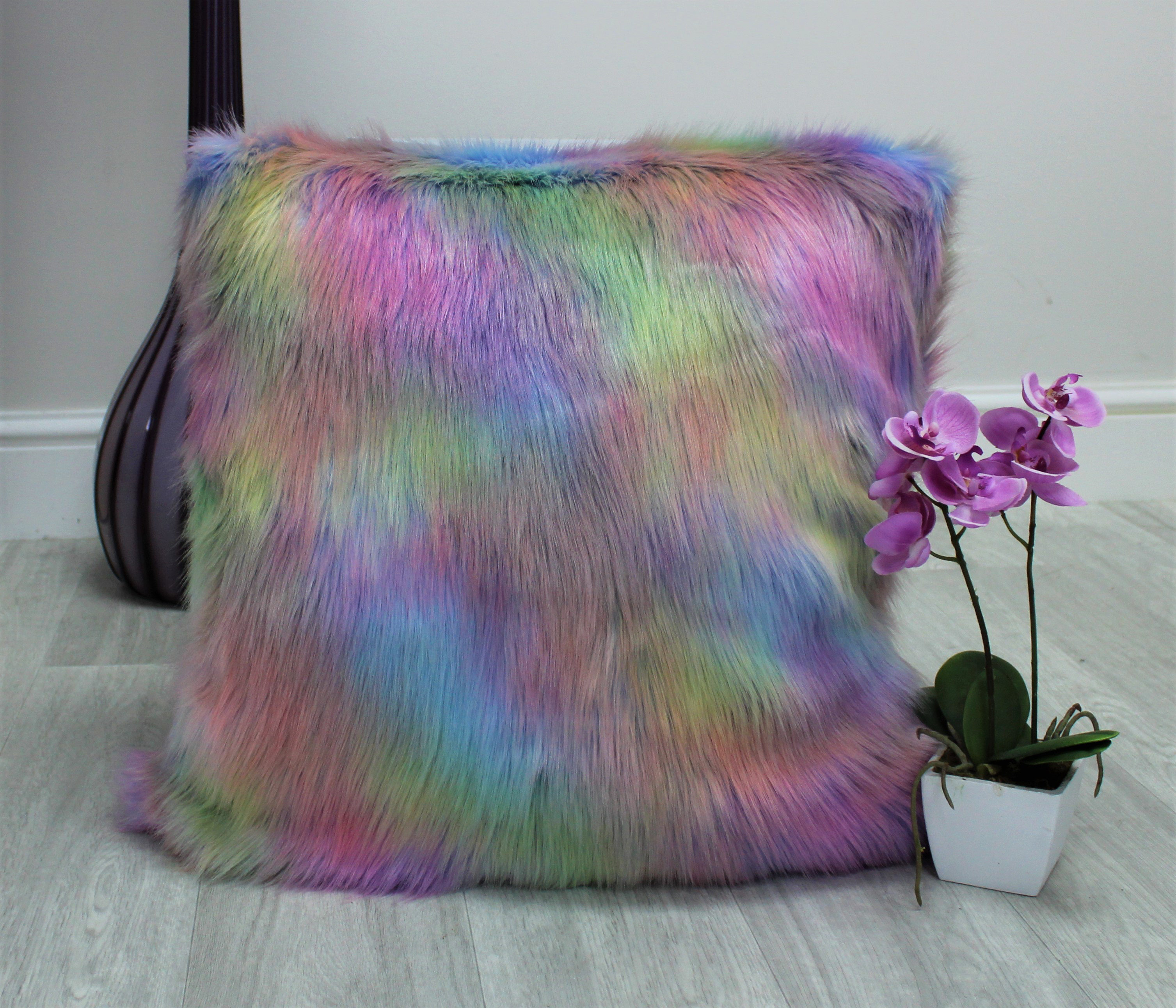 Mauve 2024 fluffy cushions