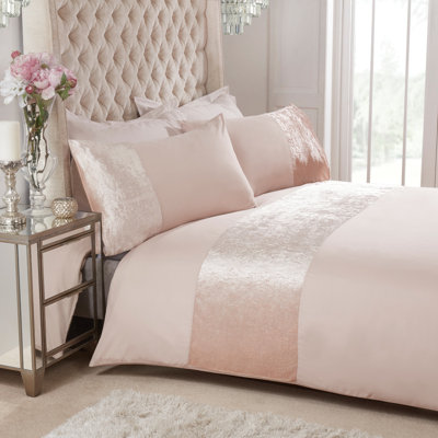 Dyal Polyester Solid Colour Duvet Cover Set with Pillowcases Included