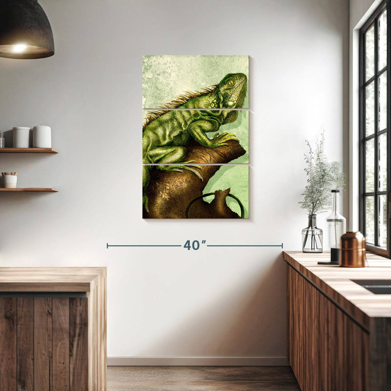 Brampt Iguana, 38" H x 24" W