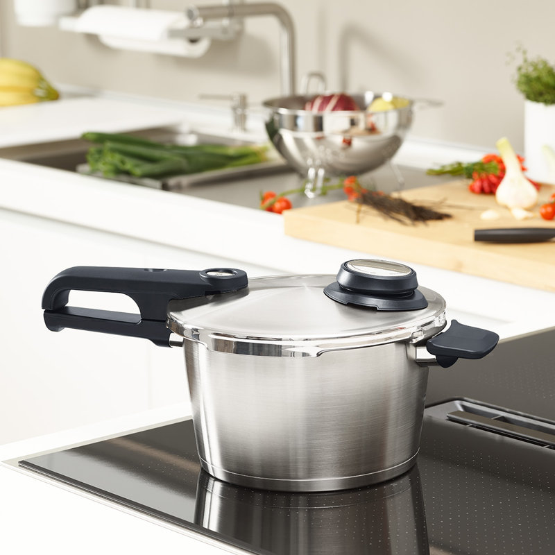Fissler Vitavit Premium Pressure Cooker and Skillet 2 Piece Set, 6.3 Quart and 2.6 Quart with Steamer Insert and Tripod