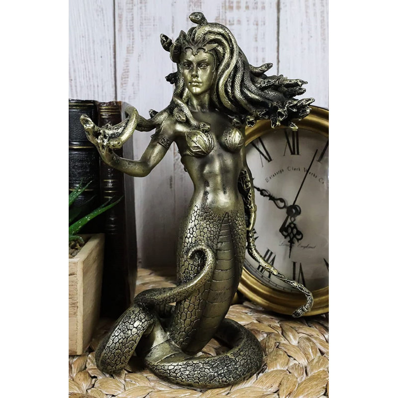 Hennley Fantasy & Sci-Fi Figurines & Sculptures