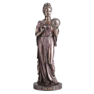 Kumar Figurines & Sculptures