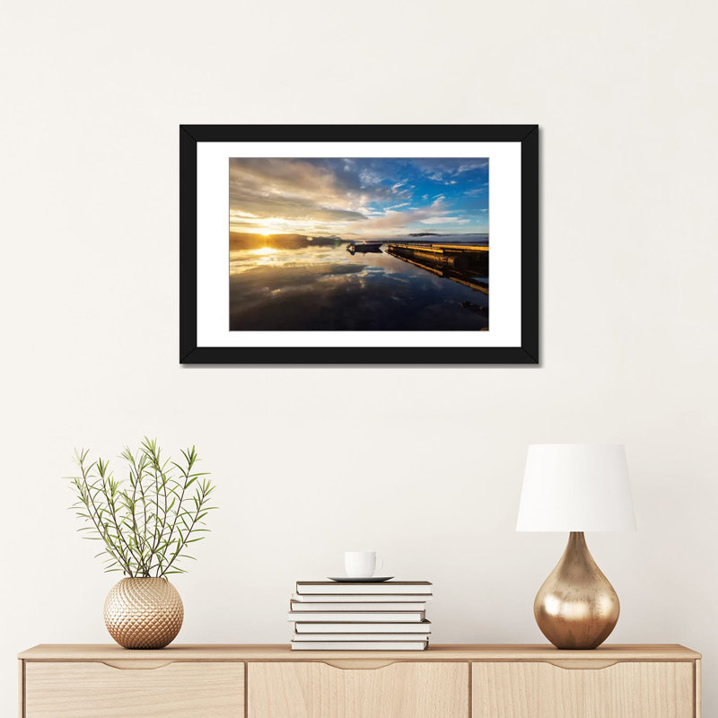 «Morning Peace», reproduction de photo sur toile, H 24 po x l 32 po x P 1 po, Papier avec cadre noir, Blanc