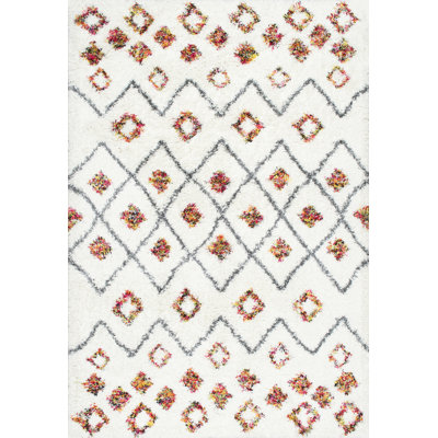 Tapis blanc à poils longs Bejou