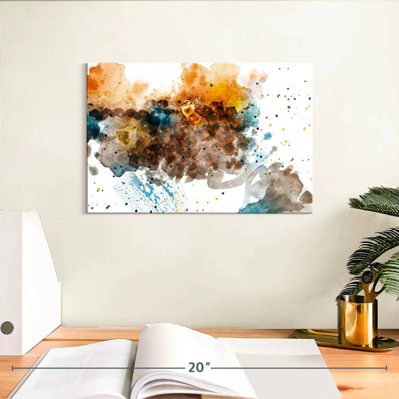 Avery Amber Bee, 8" H x 12" W