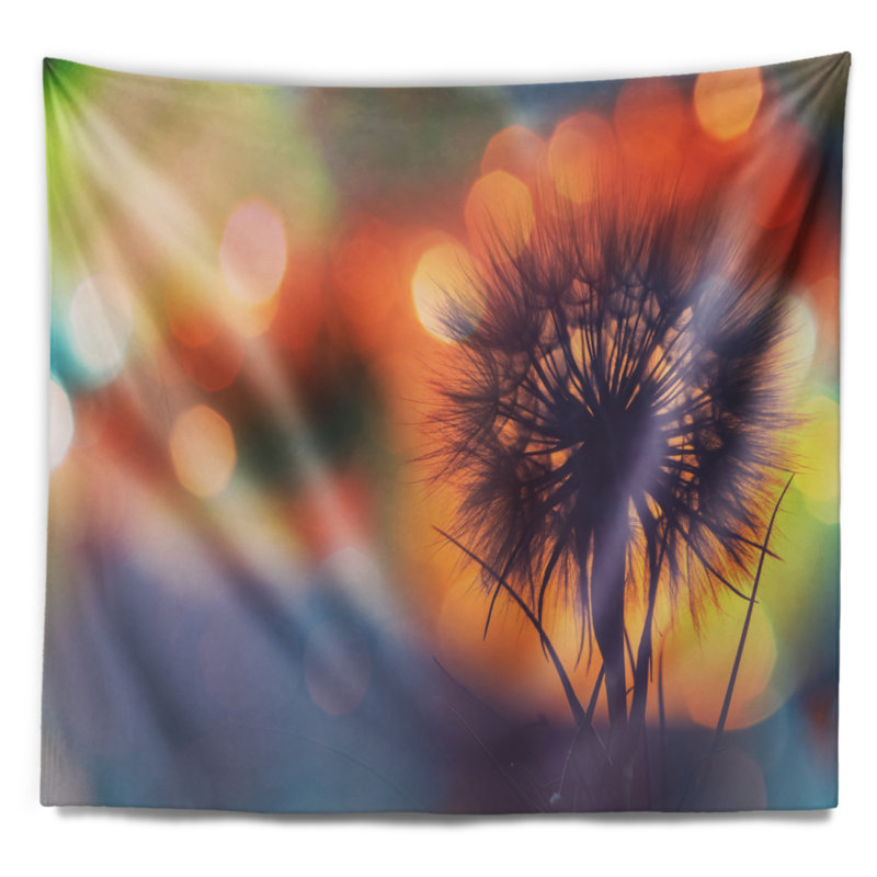Tapisserie florale sur fond orange, H 32 po x l 39 po