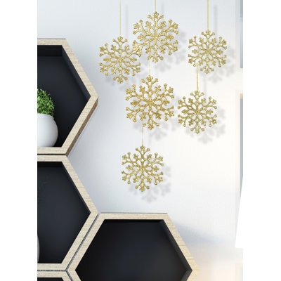 L'ensemble de 6 ornements de Noël en flocons de neige dorés, décorations des Fêtes suspendues, à utiliser pour un arbre de Noël, une fête gelée, une couronne ou une guirlande, mesure 4 po de diamètre