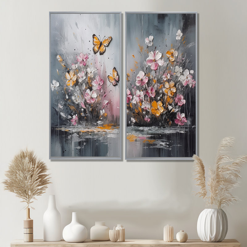 Fleurs avec papillons blancs II - Décoration murale traditionnelle 2 panneaux, 40'' H x 40'' W, Impression encadrée flottante
