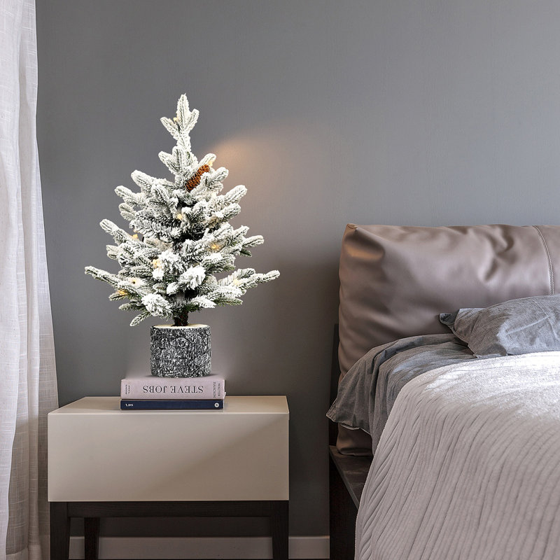 Arbre de Noël 3 pi avec base en pot, 70 lumières DEL blanc chaud, 365 pointes, branches en PE + PVC avec 7 pommes de pin