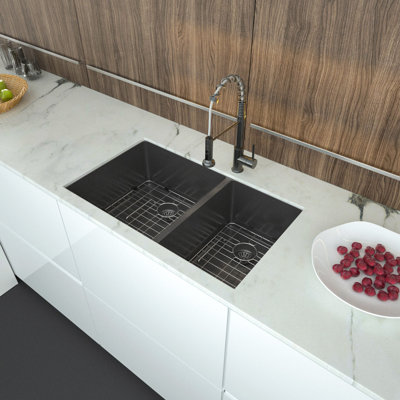 33'' L Double Bowl Stainless Steel Kitchen Sink