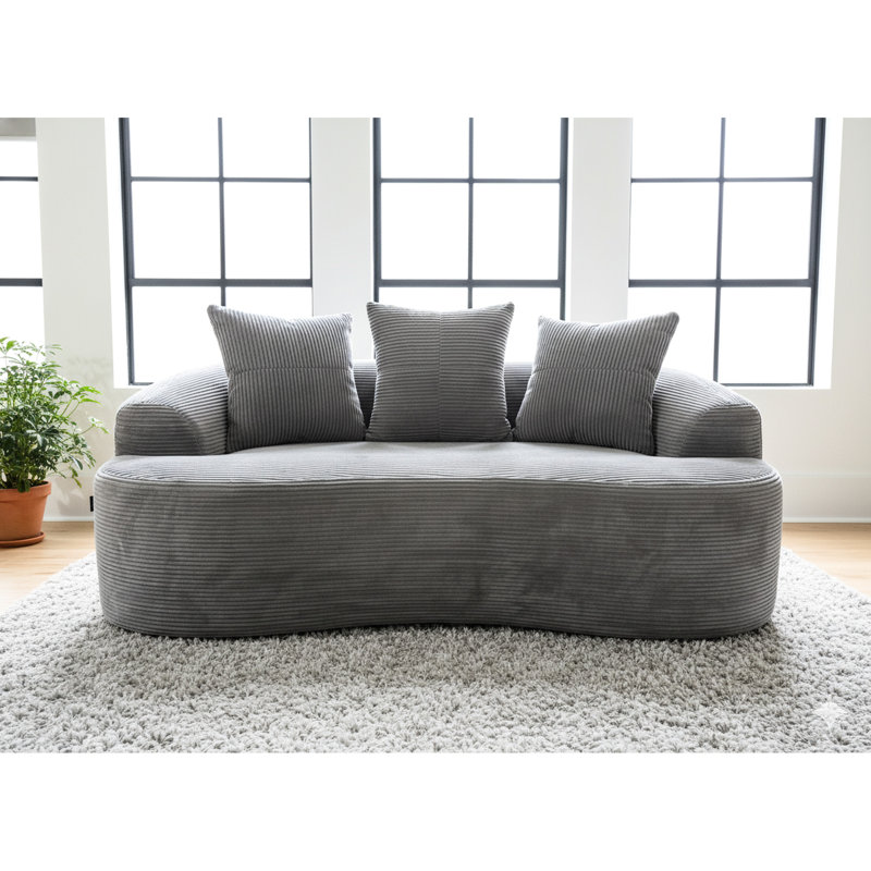 63,41 po incurvé, velours côtelé gris, coussins à ressorts ensachés, 3 coussins décoratifs, idéal pour les petits espaces, sans assemblage, espaces parfaits