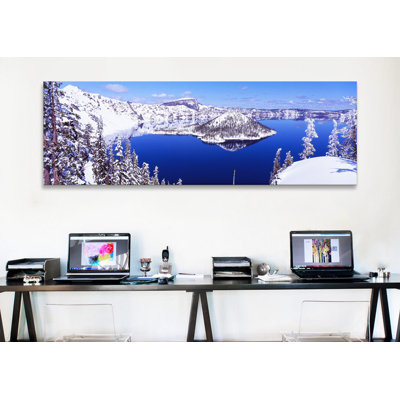 " USA, Oregon, Crater Lake National Park " Color Photography