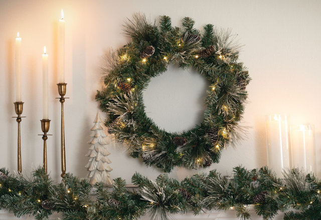 Must-Have Holiday Wreaths