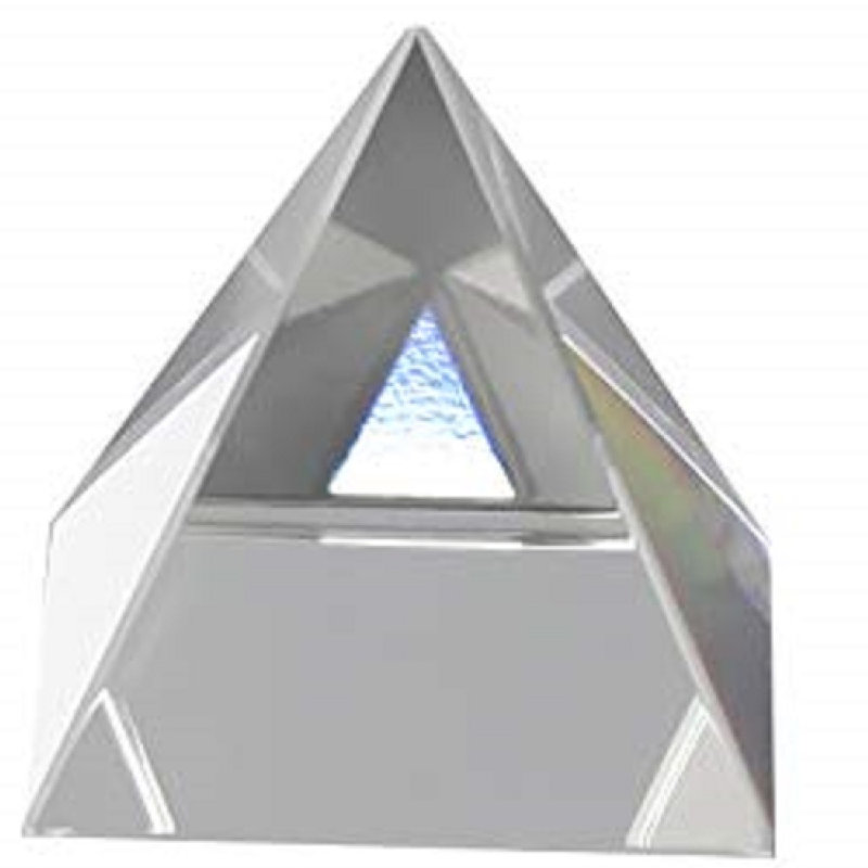 Pyramide de cristal