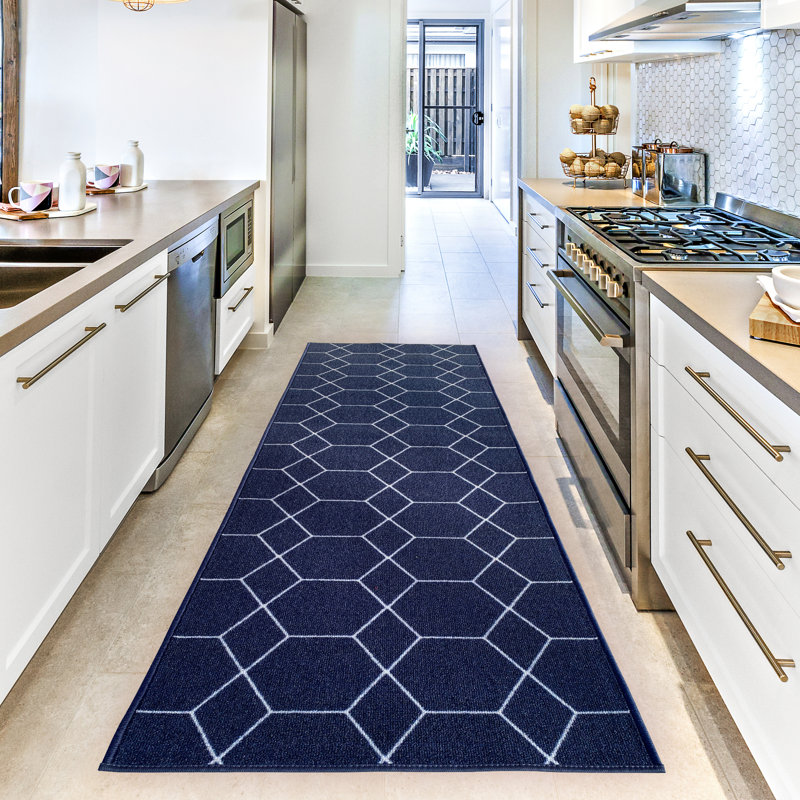 Dreiling Performance Geometric Rug, Runner 2'7'' x 43'