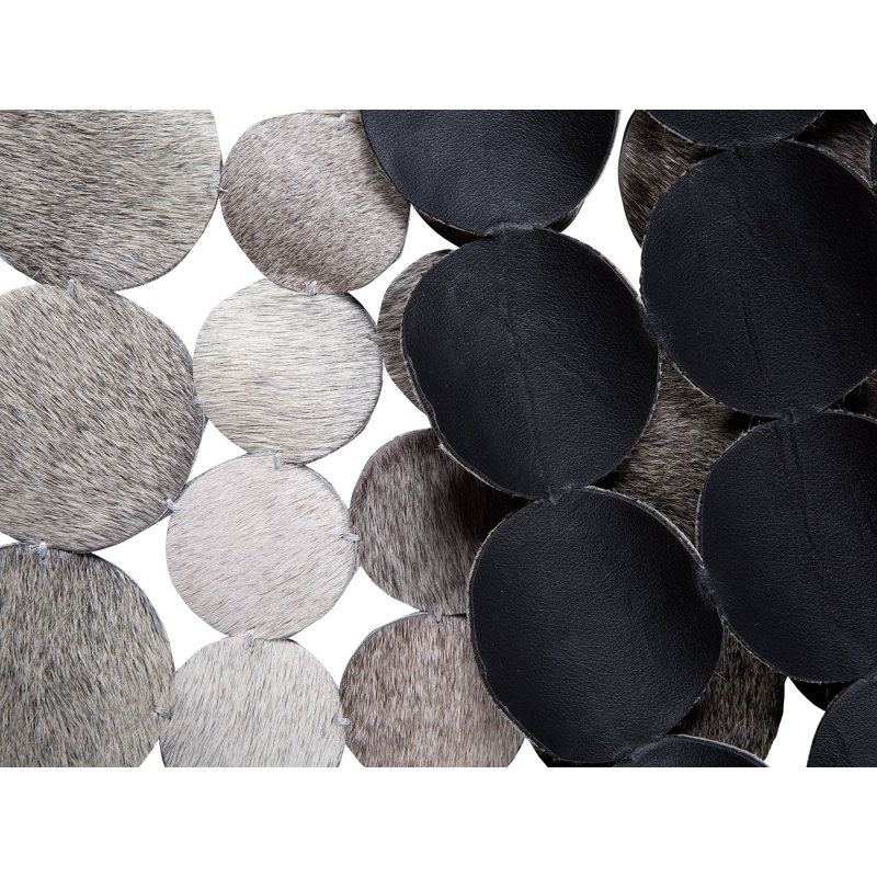 Tom Round 140 cm x 140 cm Polka Dots Hand Woven Area Rug
