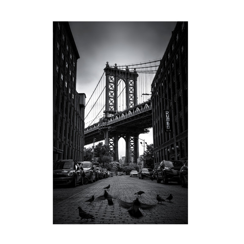 «Modern and Contemporary Dumbo - NYC On Canvas» par Catherine W, reproduction, H 19 po x l 12 po x P 2 po