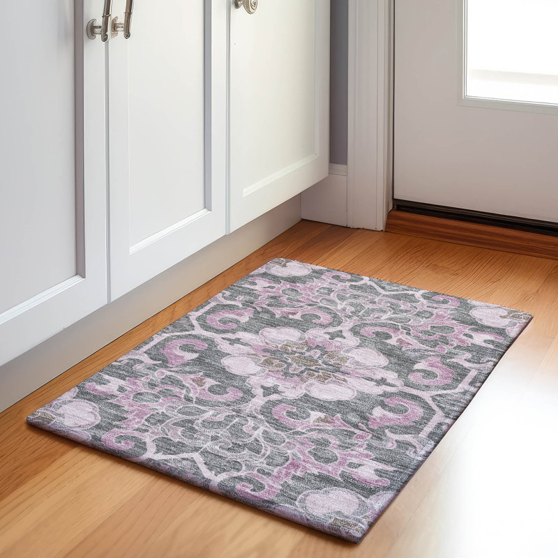Tapis intérieur / extérieur rose lavable à la machine Xhevrie, Rectangle 1 pi 8 po x 2 pi 6 po