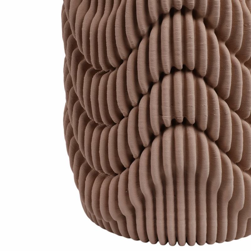 Vase décoratif moderne à nervures sculptées Modern, H 15 po x l 9 po x P 9 po