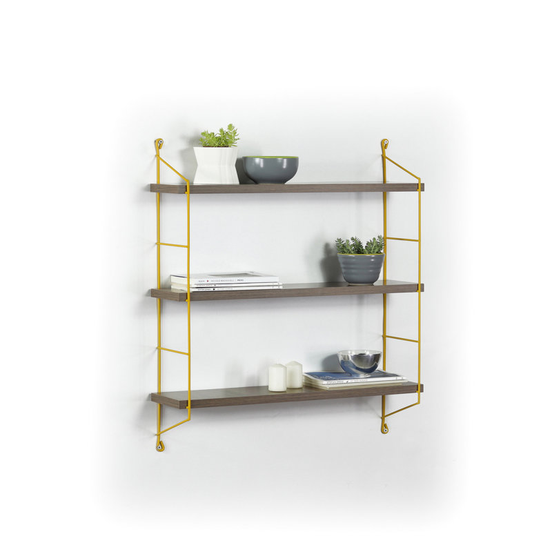 Élégante tablette murale en noyer et jaune élégante - parfaite pour mettre en valeur des pièces décoratives, un design moderne, un grand espace de rangement à 3 tablettes, noyer, jaune vif, pour décorer les salons,