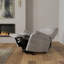 Fauteuil relevable moelleux en tissu colombe Lucie