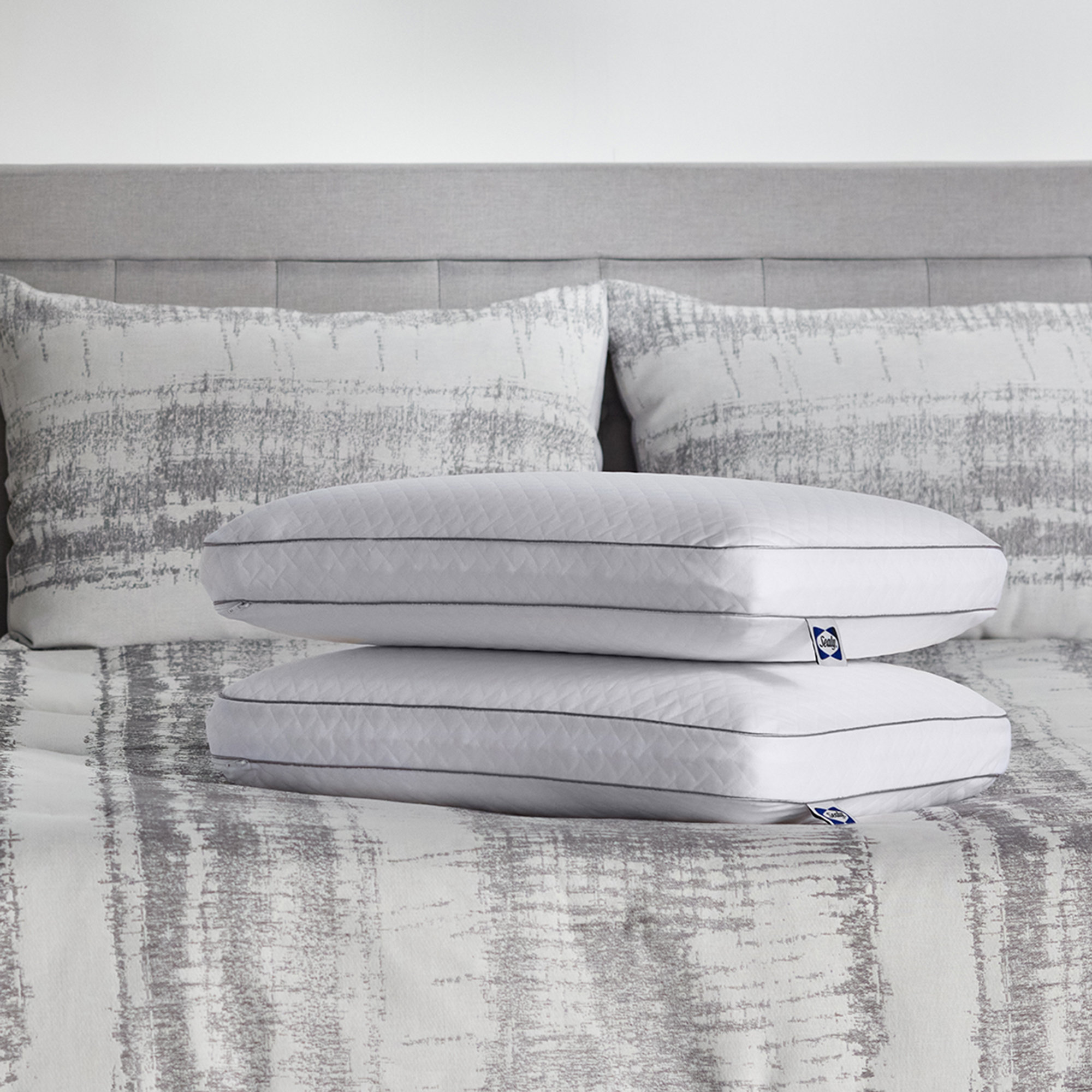 Wayfair Sleep Encased Cooling Shredded Memory Foam Medium Support Pillow Size: Standard