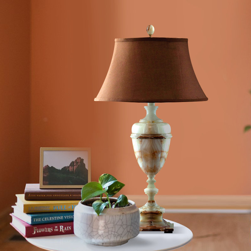 Lampe Sabrina Onyx 32 pouces, pierre chartreuse, grand luminaire de table moderne