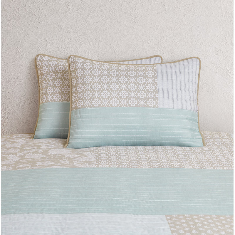3 Piece Reversible Quilt Set, King Comforter + 2 Standard Shams