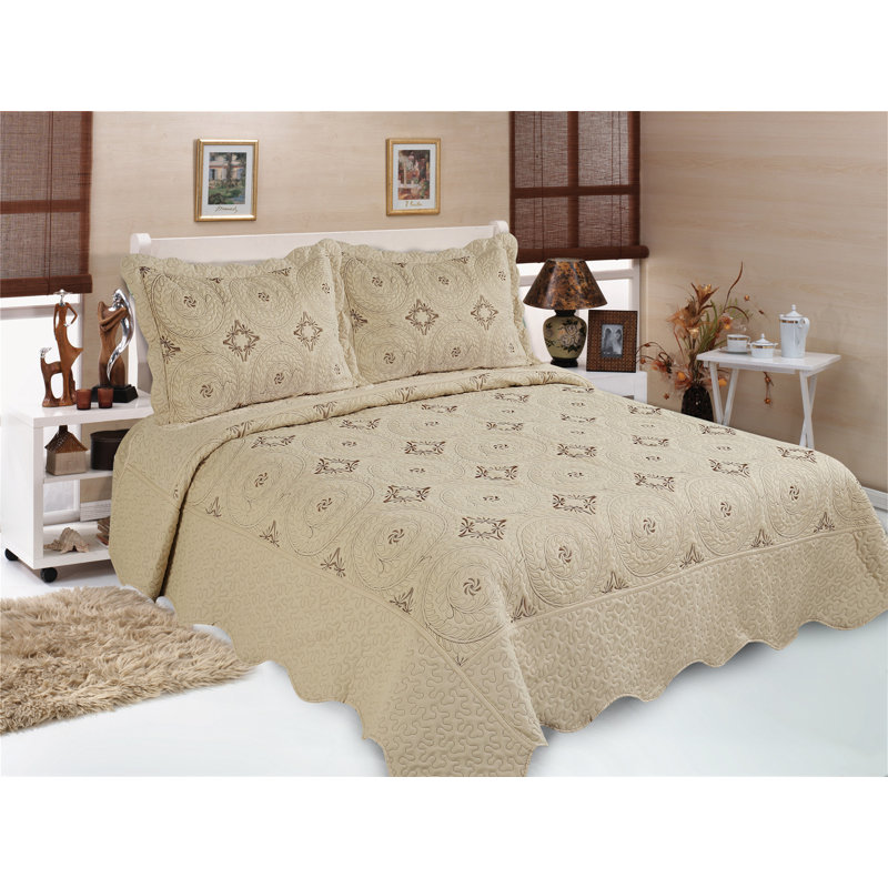 Diana Polyester Quilt, Queen Quilt + 2 Shams