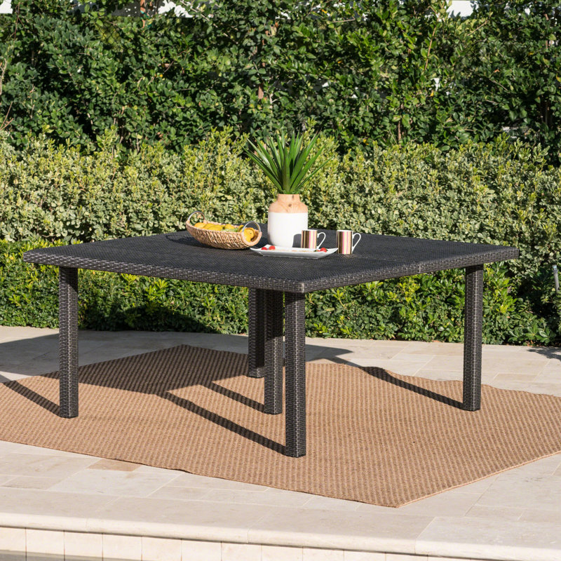 Table de salle à manger 64 po carrée grise pour l'extérieur avec tige, Gris