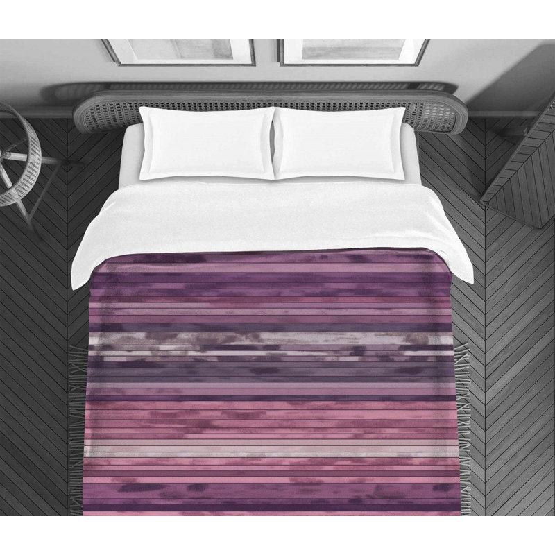 Literie à rayures horizontales