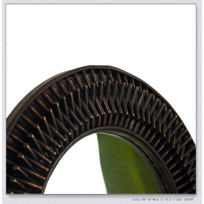 Miroir mural rond rond avec cadre en perles de bois vieilli