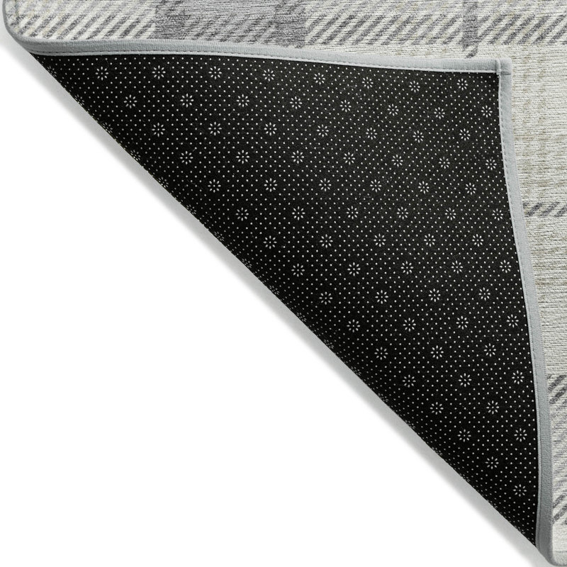 Silver Round Synthetic Machine Washable 8' Area Rug