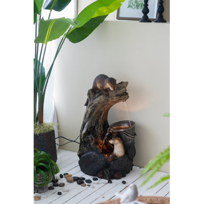 Fontaine décorative brune avec motif de loutre - 16,9 po x 15 po x 31,3 po - brun