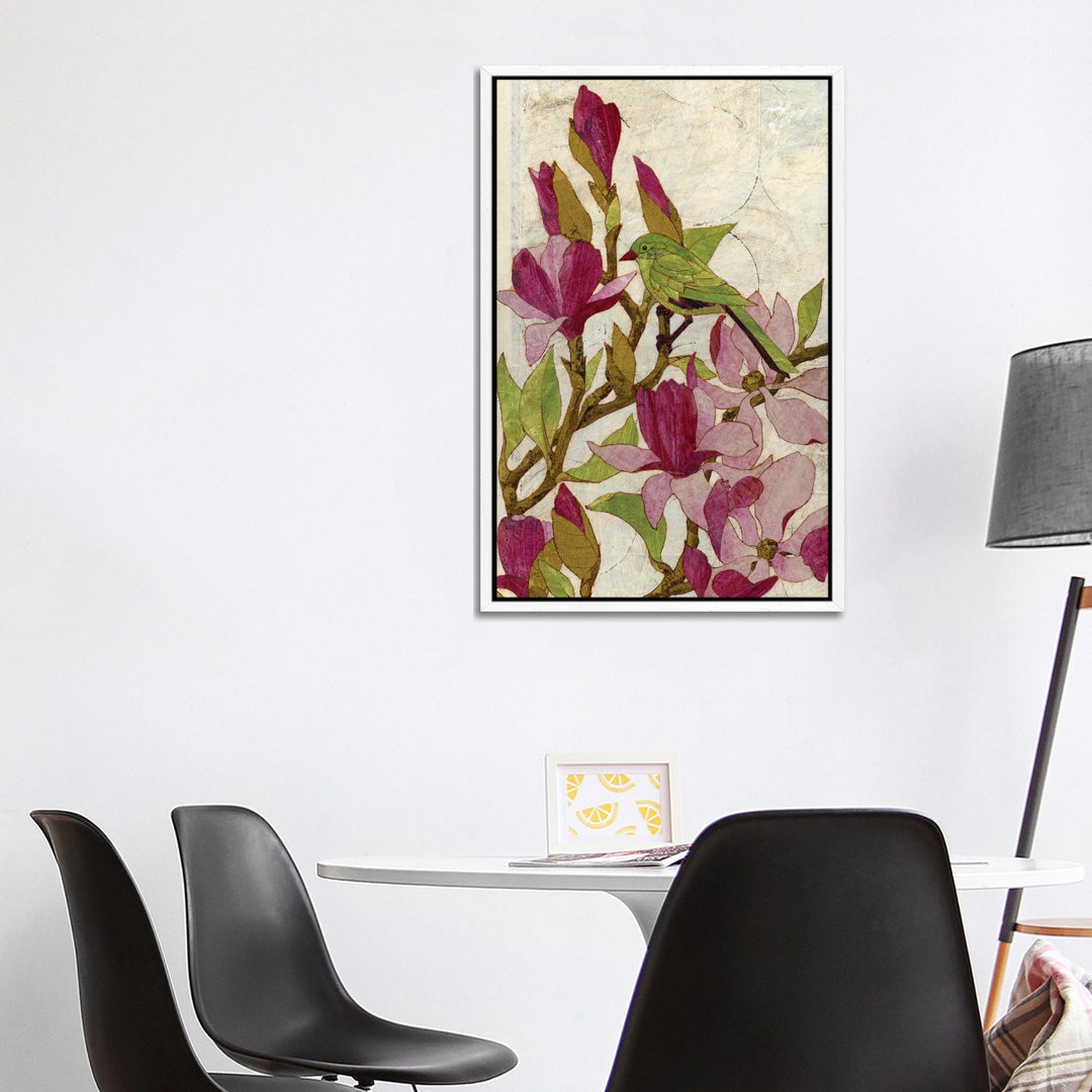 Magnolia von Karen Sikie - Galerie-verpackte Leinwand Giclée auf Leinwand