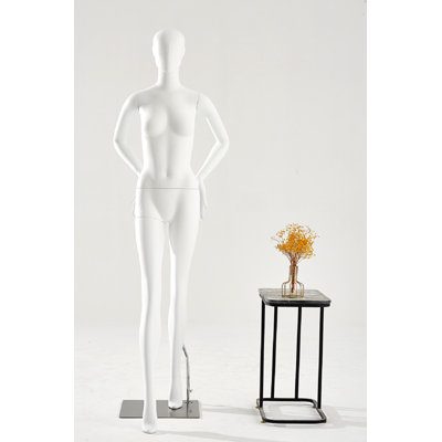 Altoria People Statue