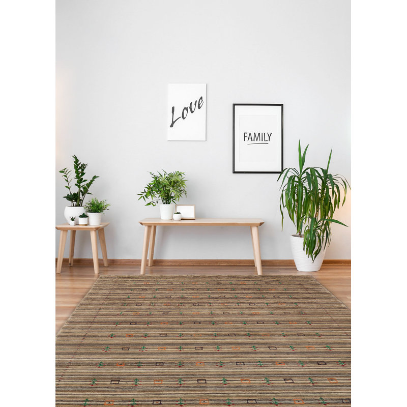 Kashkuli Gabbeh Taupe Rug 4'11" x 7'10"