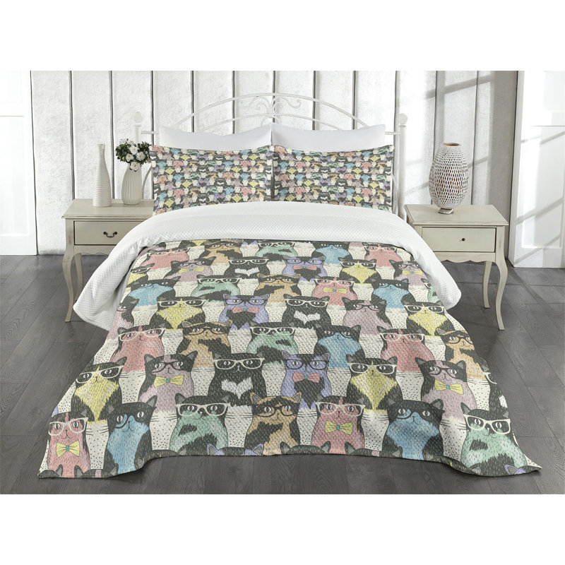 Hipster Cats Multicolor Quilted Queen Bedspread Set